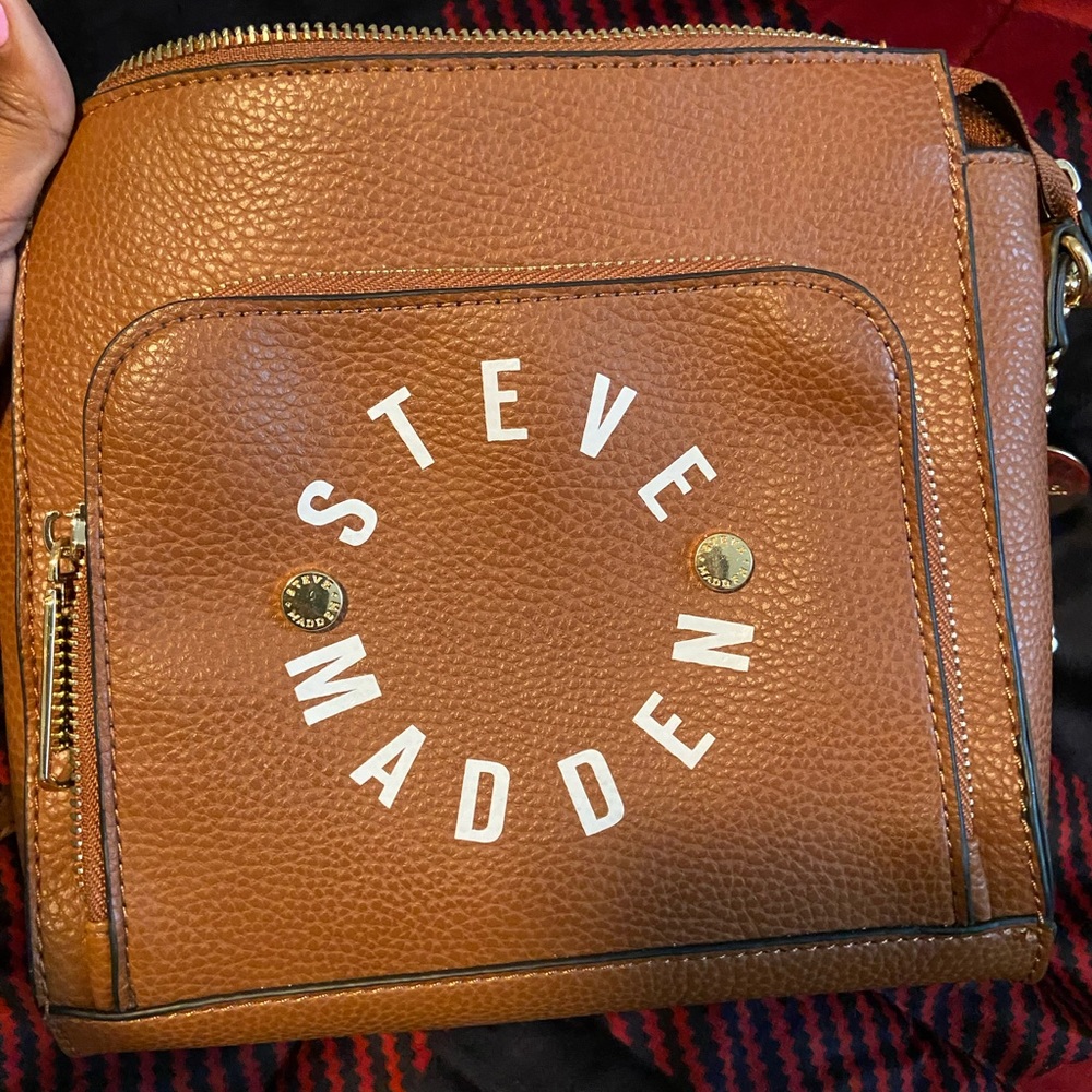 steve madden brown strap purse